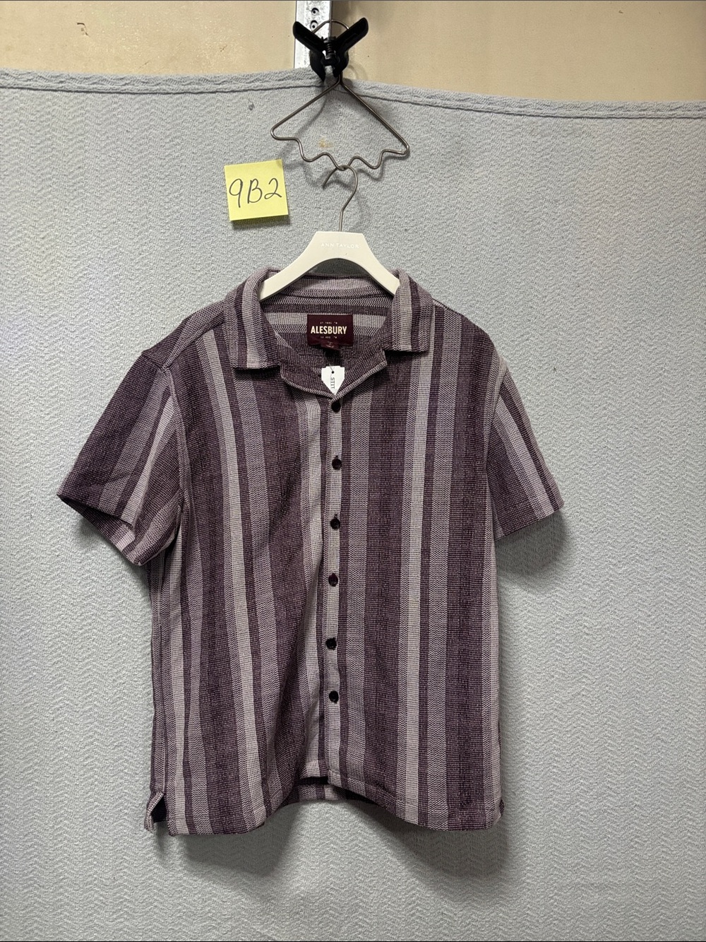 Alesbury large top